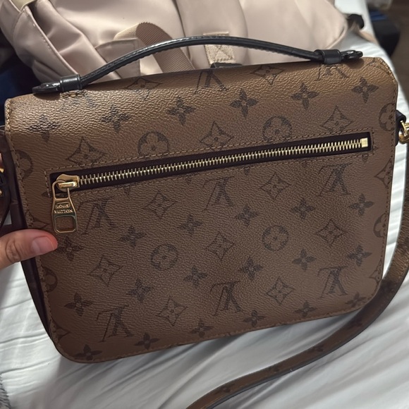 Louis Vuitton Crossbody Pochette Métis - Picture 9 of 11